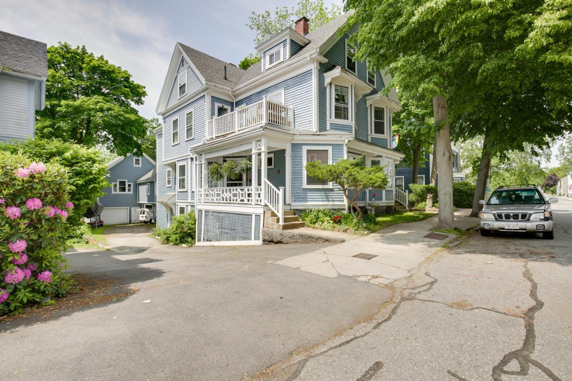 Quaint Beverly Townhome Walk To Beach And Downtown! 外观 照片